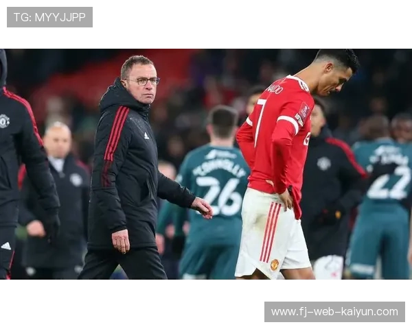 深度复盘：曼联高效防反击溃曼城，战术纪律性成取胜之匙